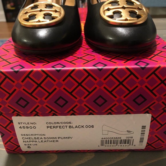 🎉HP🎉 NWT Tory Burch Chelsea 50MM Black Pump - Picture 2 of 8